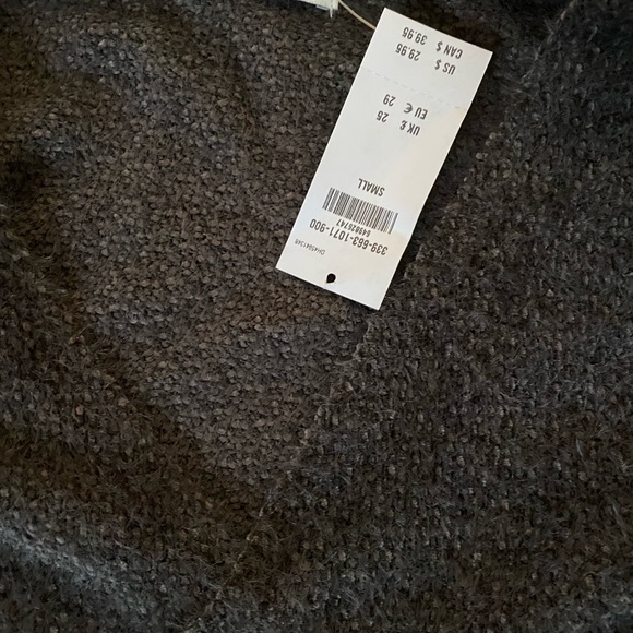 Size Small wrap top - holister - Picture 4 of 4